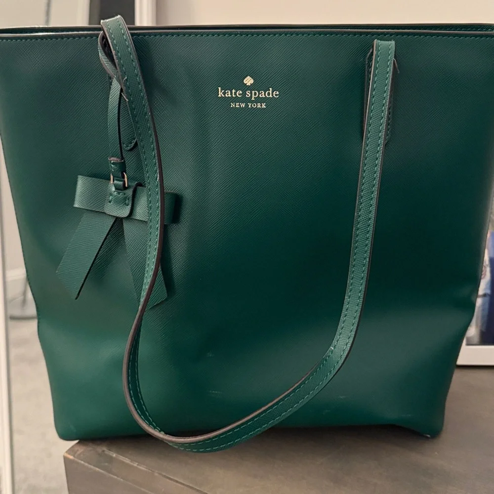 Kate Spade Emerald Green Leather Tote with matching wallet. - Picture 8 of 11